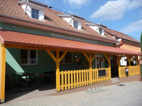  Penzion a Restaurace Na Záložně  Кобыли